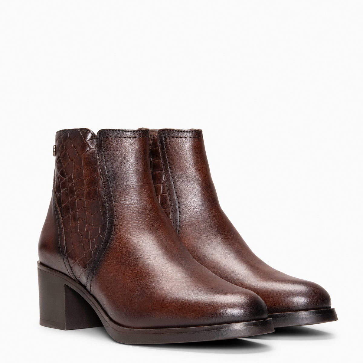 Cuero | BRANSON · vista 2