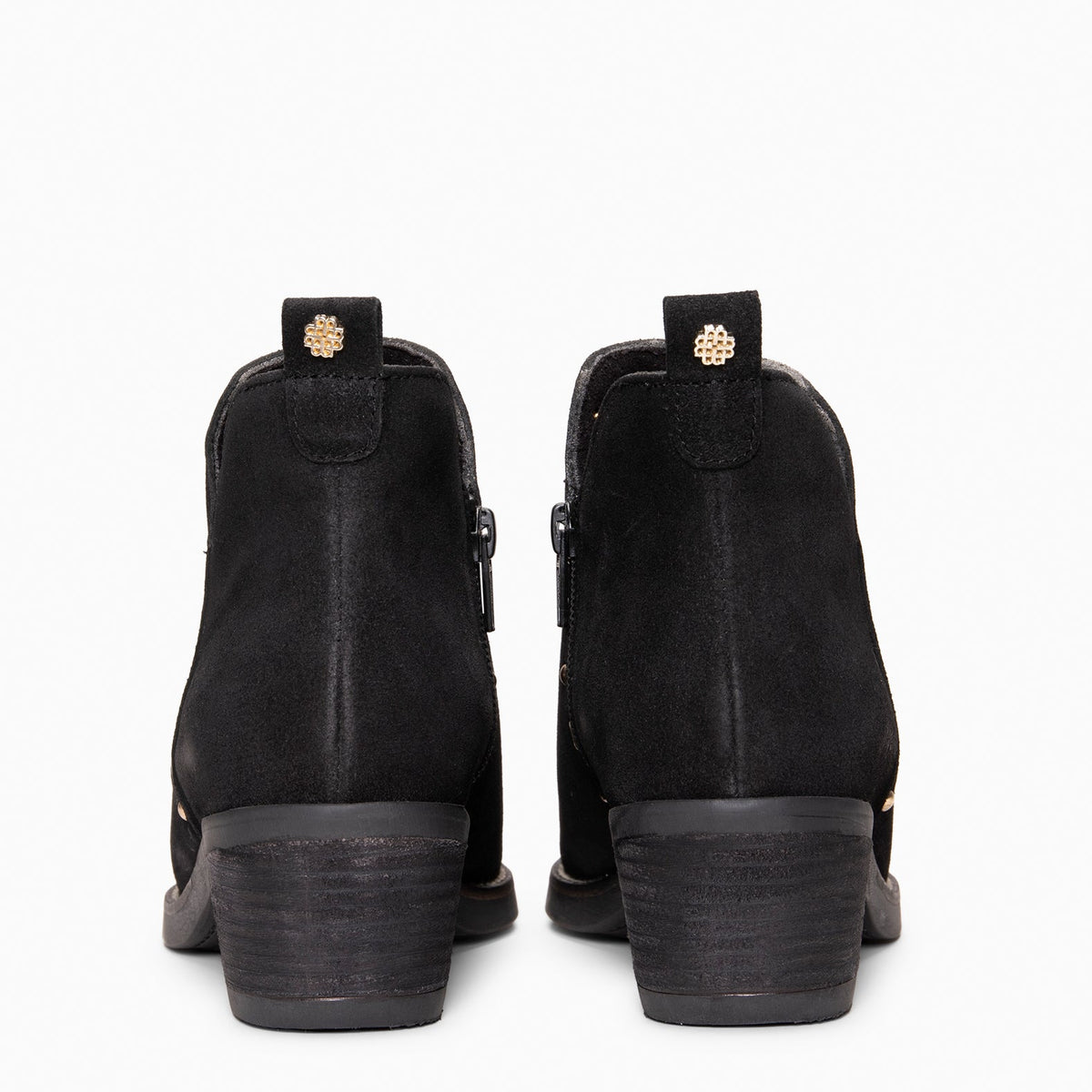 Negro | MILES · vista 3