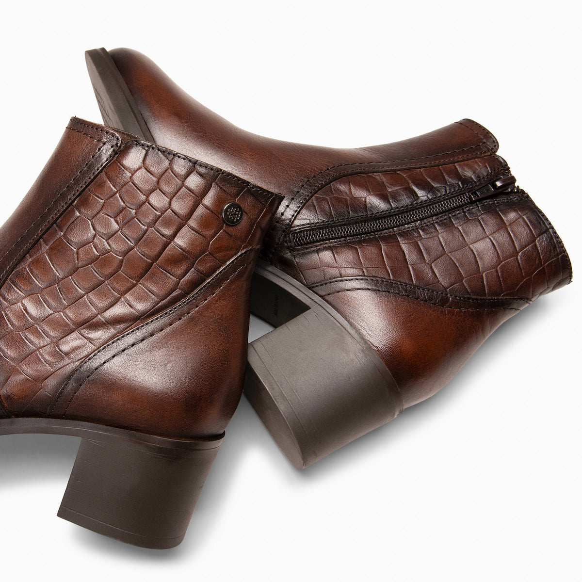 Cuero | BRANSON · vista 6