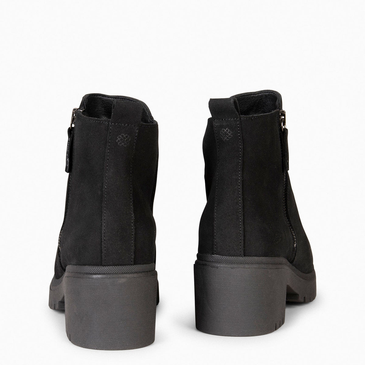 Negro | POP · vista 3