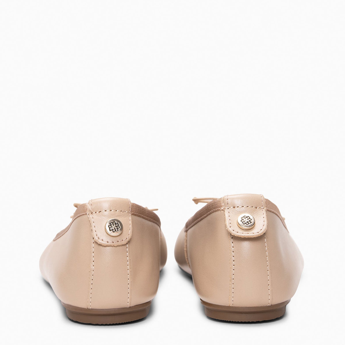 Beige | CAMPANILLA · vista 3
