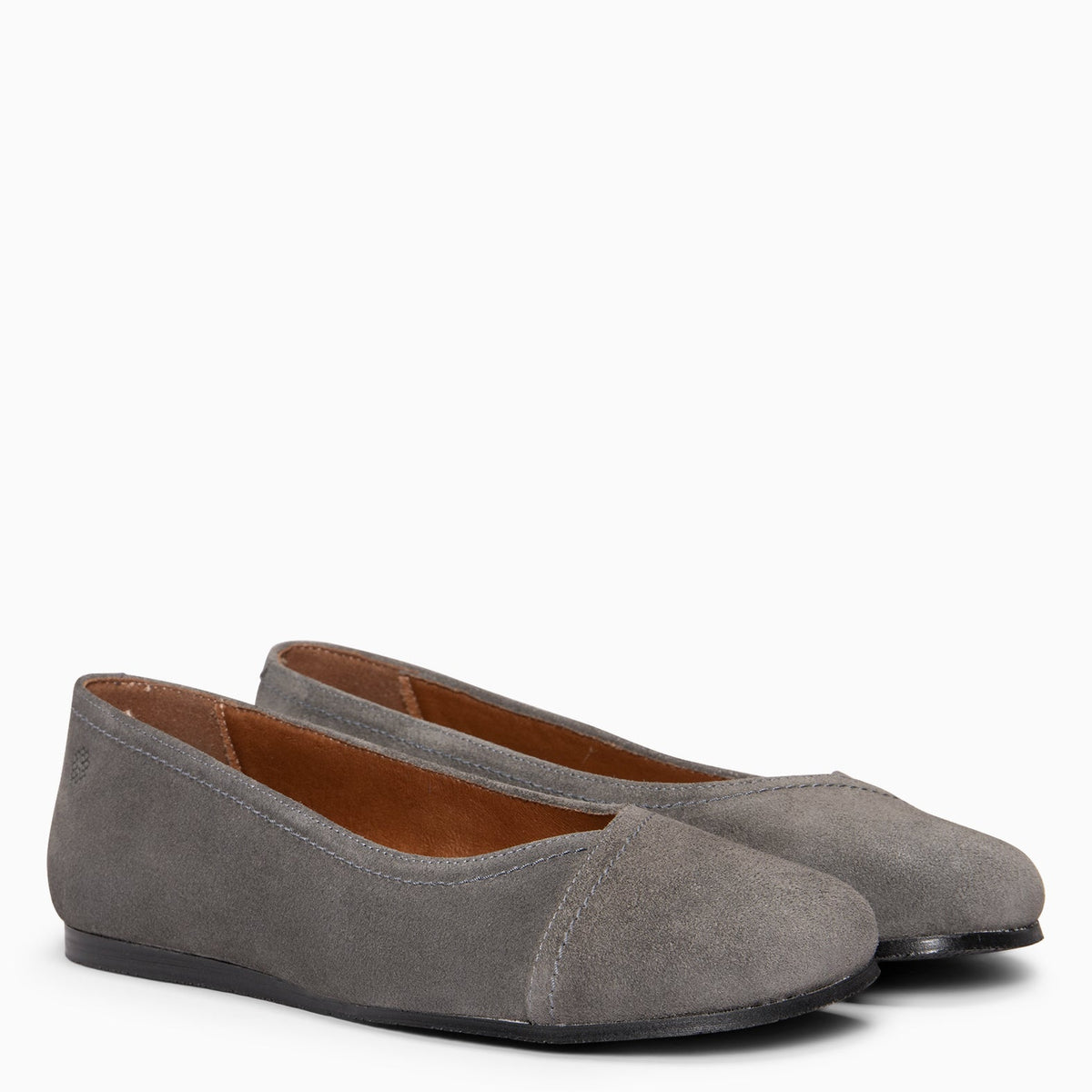 Gris | PLUMA · vista 2