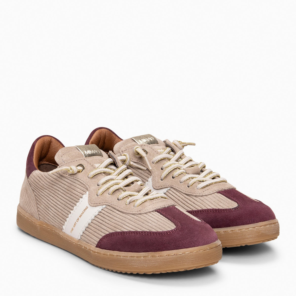 Taupe | STÜDIO 01 · vista 2