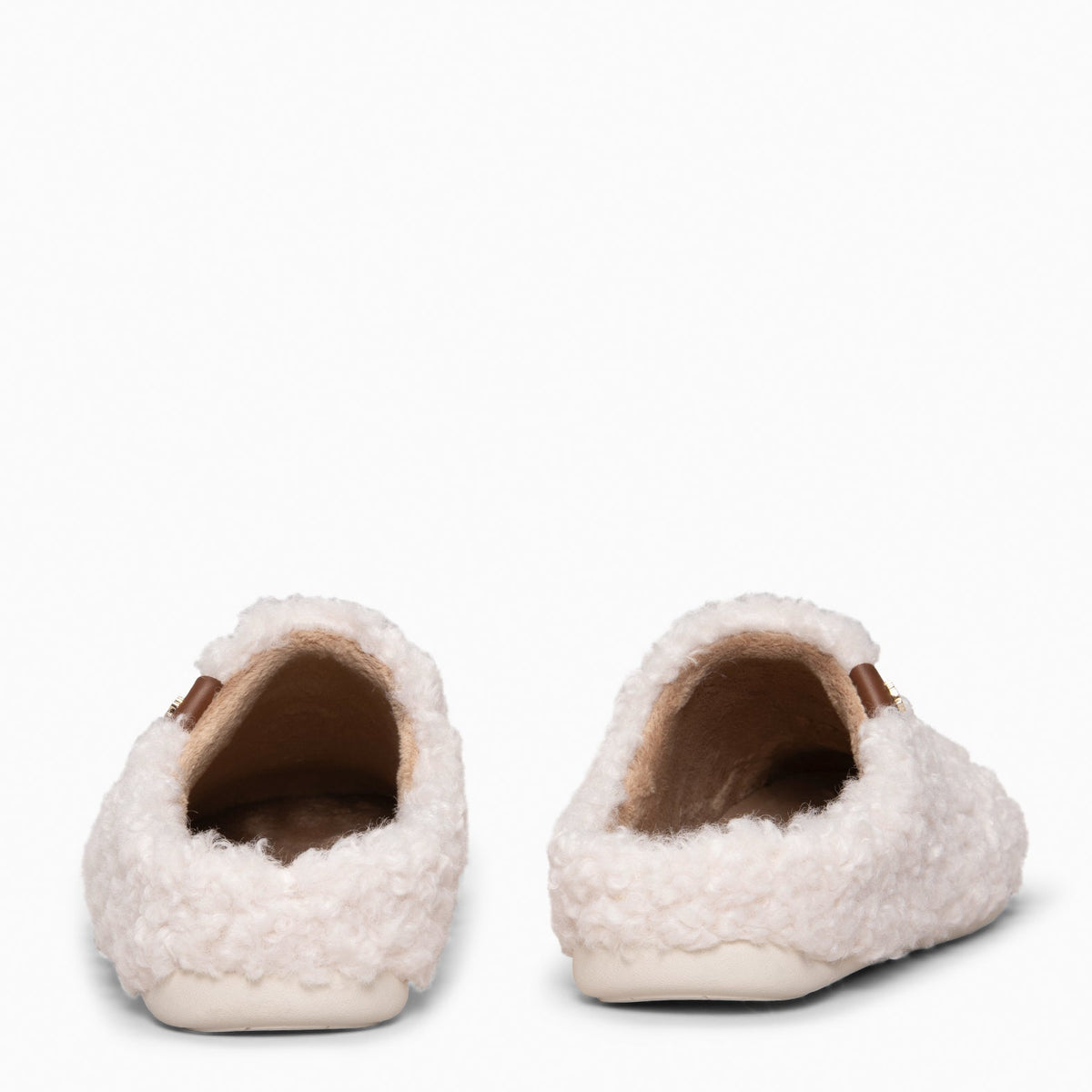 Crudo | KOMFY DREAMS · vista 6