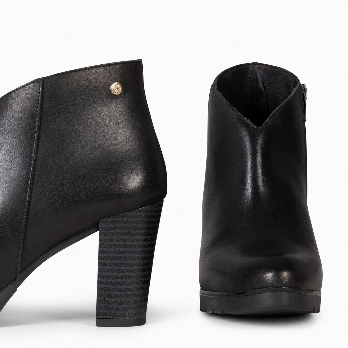 Negro | CLASSIC · vista 3